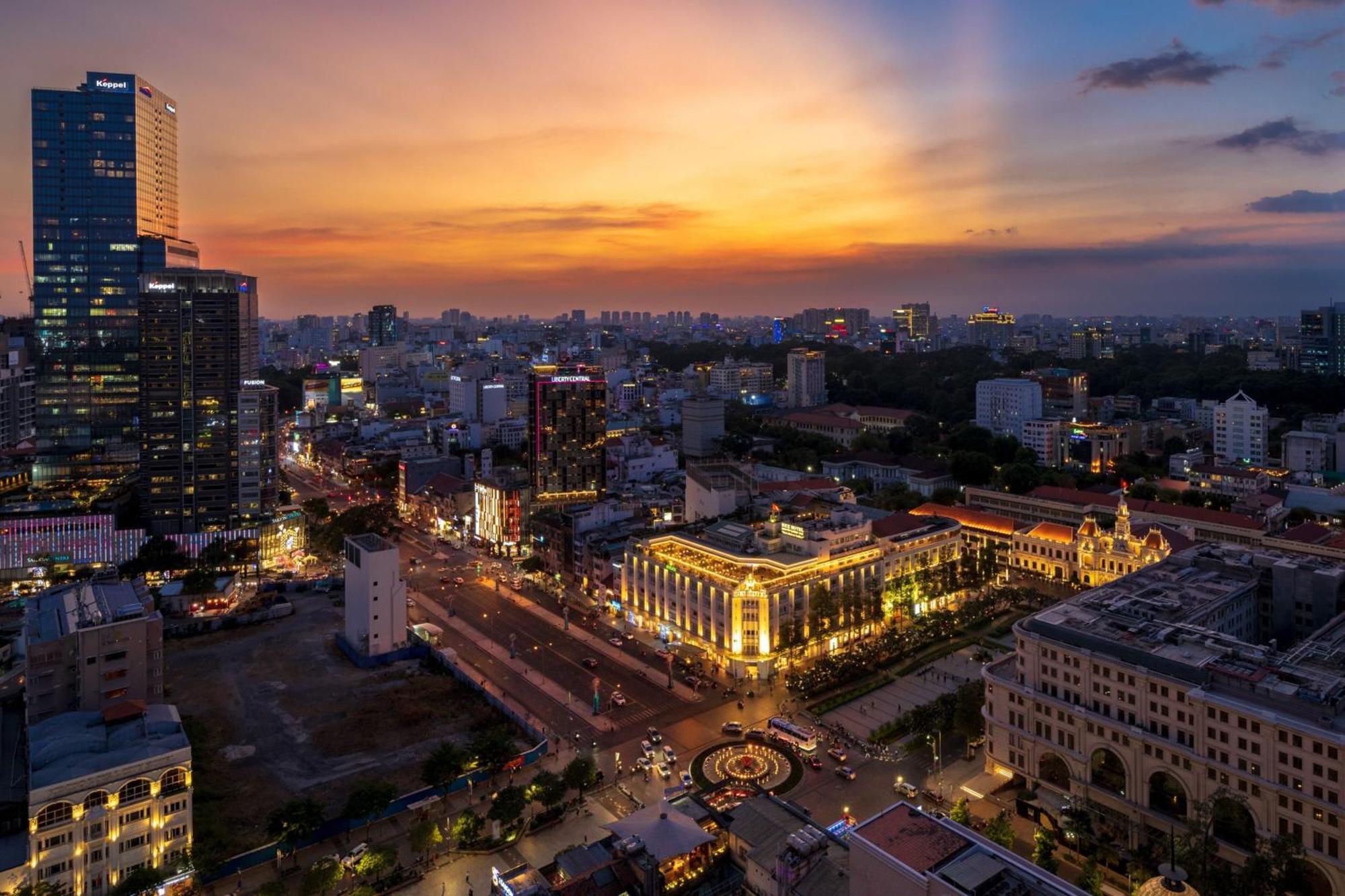 Sheraton Saigon Grand Opera Hotel Ho-Chi-Minh-Stadt Exterior foto