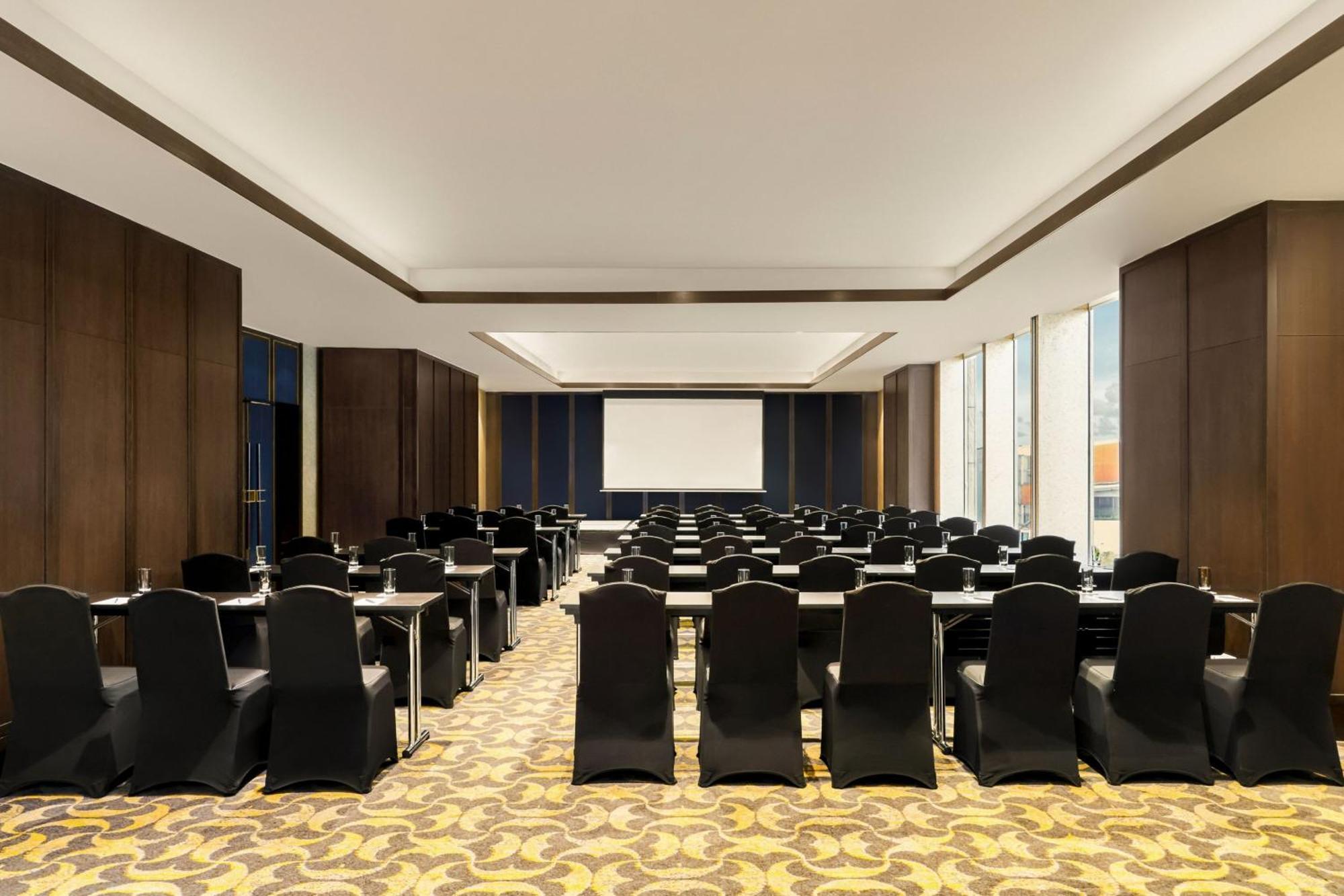 Sheraton Saigon Grand Opera Hotel Ho-Chi-Minh-Stadt Exterior foto